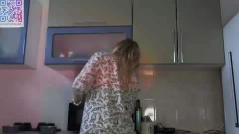 Arisha online show from 03.05.25