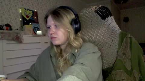 Arisha online show from 11.04.25