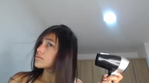 Snapshot of fairylatin chatting on 01.31.25 fairylatin online show from 01.31.25