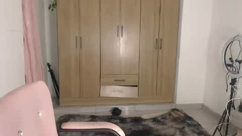 Snapshot of fairylatin chatting on 02.06.25 fairylatin online show from 02.06.25