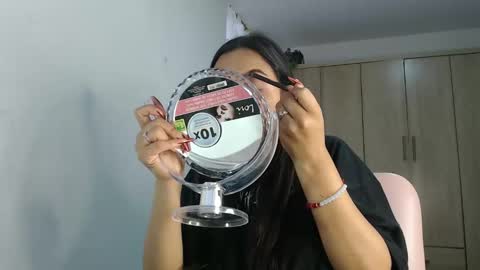 Snapshot of fairylatin chatting on 02.15.25 fairylatin online show from 02.15.25