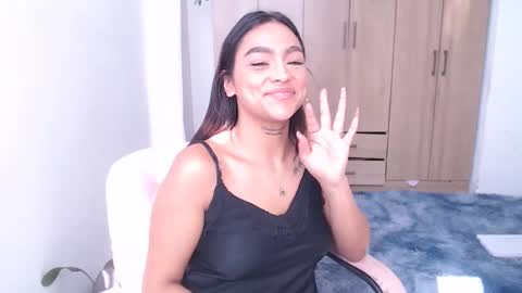 Snapshot of fairylatin chatting on 03.02.25 fairylatin online show from 03.02.25