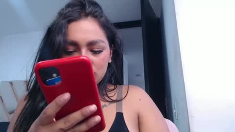 Snapshot of fairylatin chatting on 11.11.25 fairylatin online show from 11.11.25