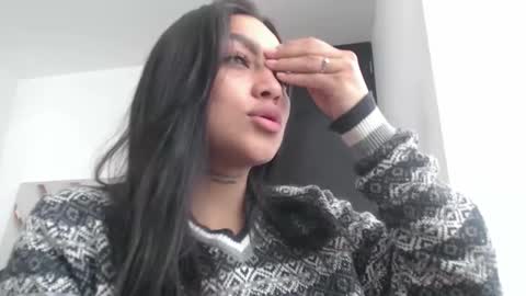 Snapshot of fairylatin chatting on 11.14.25 fairylatin online show from 11.14.25