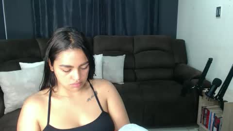 Snapshot of fairylatin chatting on 12.04.25 fairylatin online show from 12.04.25