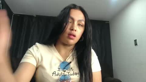 Snapshot of fairylatin chatting on 01.12.26 fairylatin online show from 01.12.26