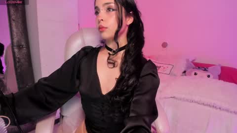 Snapshot of fairyyy1 chatting on 12.27.24 Sara  REMEMBER TO LEAVE A THUMB UP online show from 12.27.24