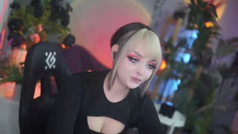 faith_chan online show from 10.19.25