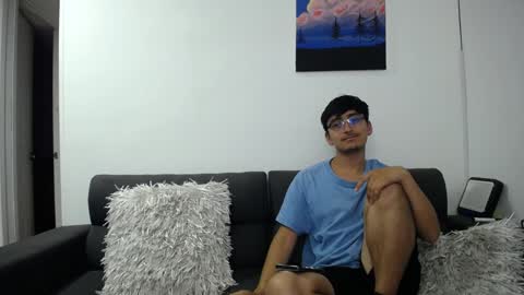 FallGays online show from 01.17.25