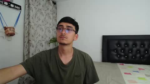 FallGays online show from 09.21.25