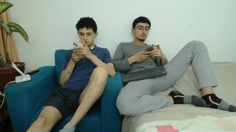 FallGays online show from 04.30.26