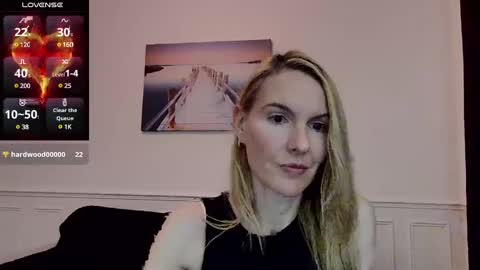 Snapshot of fanny_posy chatting on 02.17.25 Fanny online show from 02.17.25