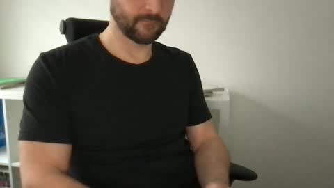 Snapshot of fantacyland chatting on 12.02.24 Alex online show from 12.02.24