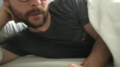 Snapshot of fantacyland chatting on 10.03.25 Alex online show from 10.03.25