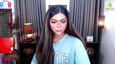 Snapshot of fantacyoflove chatting on 12.24.24 YASI online show from 12.24.24