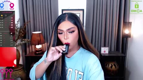 Snapshot of fantacyoflove chatting on 01.13.25 YASI online show from 01.13.25