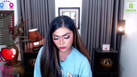 Snapshot of fantacyoflove chatting on 01.17.25 YASI online show from 01.17.25