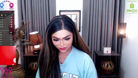 Snapshot of fantacyoflove chatting on 01.20.25 YASI online show from 01.20.25