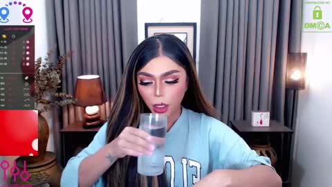 Snapshot of fantacyoflove chatting on 01.29.25 YASI online show from 01.29.25