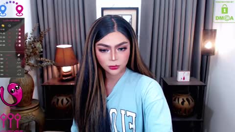 Snapshot of fantacyoflove chatting on 02.08.25 YASI online show from 02.08.25