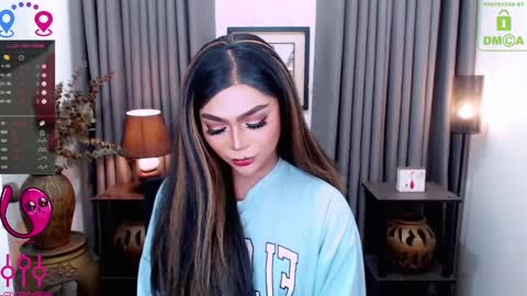 Snapshot of fantacyoflove chatting on 02.08.25 YASI online show from 02.08.25