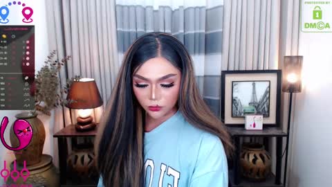 Snapshot of fantacyoflove chatting on 02.11.25 YASI online show from 02.11.25