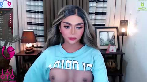 Snapshot of fantacyoflove chatting on 12.18.25 YASI online show from 12.18.25