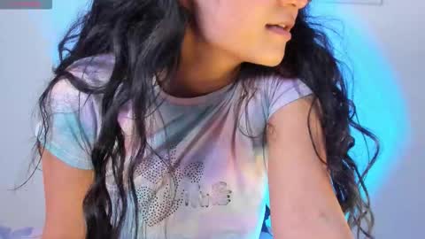 Snapshot of fantastic_asians2 chatting on 10.23.25 Ale online show from 10.23.25