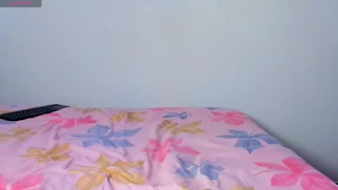 Snapshot of fantastic_asians2 chatting on 11.18.25 Ale online show from 11.18.25