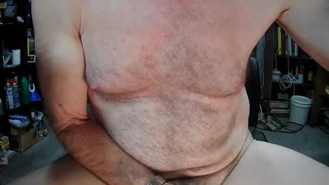 Snapshot of fantasyresort chatting on 12.19.24 fantasyresort online show from 12.19.24