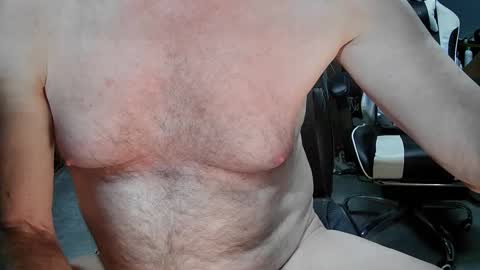 Snapshot of fantasyresort chatting on 01.09.25 fantasyresort online show from 01.09.25