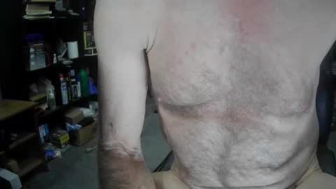 Snapshot of fantasyresort chatting on 11.14.25 fantasyresort online show from 11.14.25