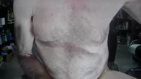 Snapshot of fantasyresort chatting on 11.20.25 fantasyresort online show from 11.20.25