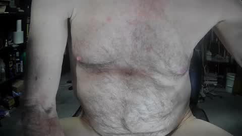 Snapshot of fantasyresort chatting on 12.16.25 fantasyresort online show from 12.16.25