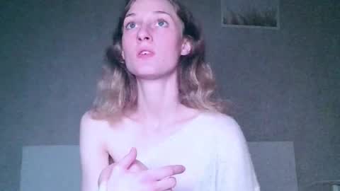 Kira online show from 09.16.25