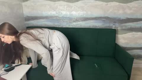 Anna Scovich online show from 10.16.25