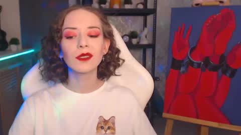 Snapshot of fascinating___eyes chatting on 12.17.25 Fascinating Eyes online show from 12.17.25