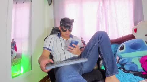 Snapshot of fatass_420 chatting on 01.28.25 Johan online show from 01.28.25