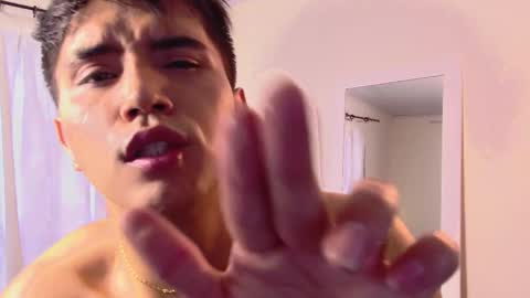 Snapshot of fatass_420 chatting on 10.18.25 Johan online show from 10.18.25