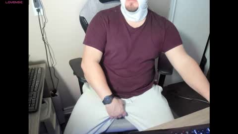 Snapshot of fatboi2slim938983 chatting on 02.28.26 fatboi2slim938983 online show from 02.28.26