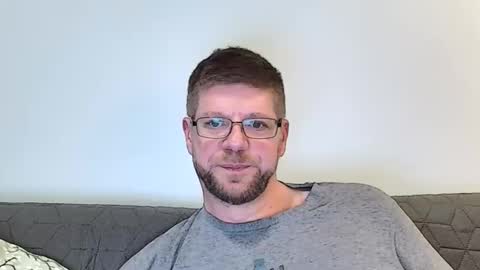 Snapshot of fattenmenow chatting on 11.21.25 fattenmenow online show from 11.21.25