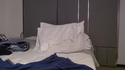 Snapshot of faustosaenz chatting on 12.08.24 FAUSTO online show from 12.08.24