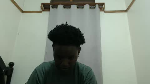 Snapshot of fayrie1 chatting on 09.21.25 fayrie1 online show from 09.21.25