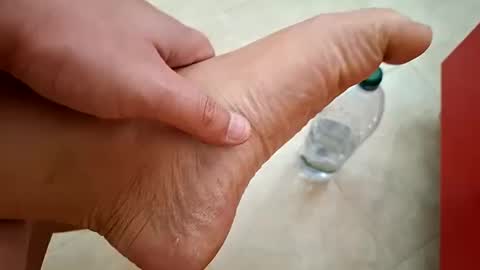 Snapshot of fede2985 chatting on 12.20.24 Fede online show from 12.20.24