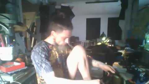 Snapshot of feelfemdom chatting on 11.06.25 feelfemdom online show from 11.06.25