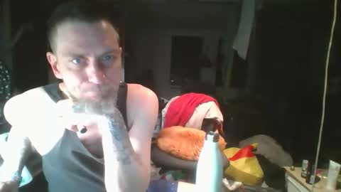 Snapshot of feelfemdom chatting on 05.19.26 feelfemdom online show from 05.19.26