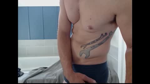 Snapshot of feelnswell424 chatting on 11.08.25 Nick online show from 11.08.25