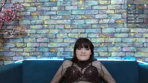 Laura online show from 12.15.24