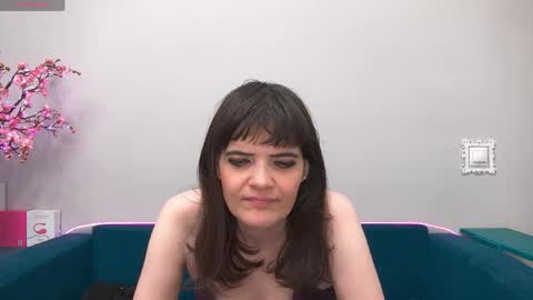 Laura online show from 04.28.26