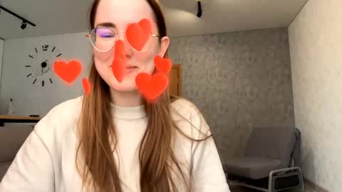 Snapshot of feleciacockrell chatting on 03.21.26 Mary online show from 03.21.26